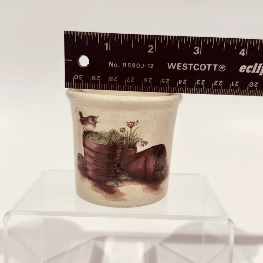 Yesteryears Pottery Small 2.5